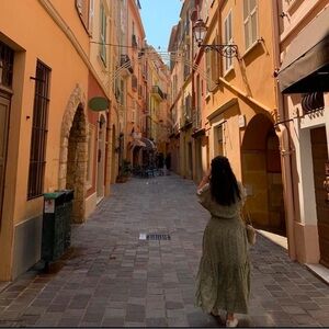 Meet your Posher, Angela